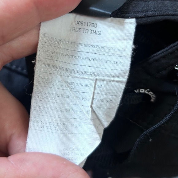 Volcom Board Shorts Womens 7 Black Repreve Recycled Swim Shorts O0811700 - Picture 7 of 9